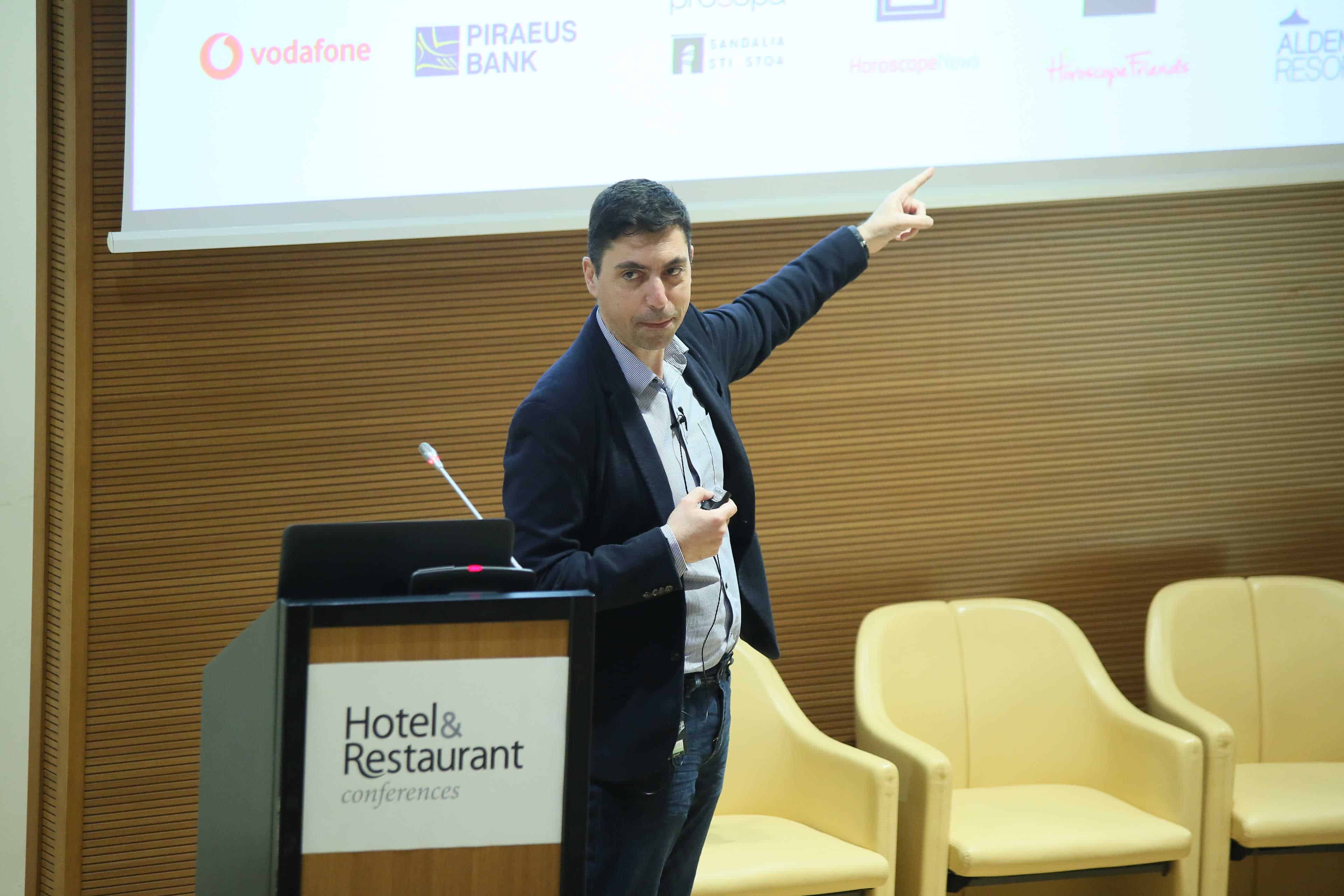 Panos Ladas presenting on SEO & Social Media at the Social Media Tourism Conference 2019